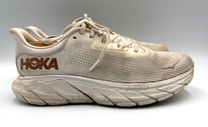 HOKA Arahi 7 Women’s US 8.5 UK 6.5 EU 40 2/3 Running Shoes Beige 1147851
