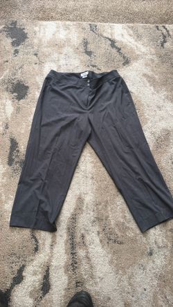 Calvin Klein Women’s Grey/Silver Cropped Pants – Size 18W (Plus Size)
