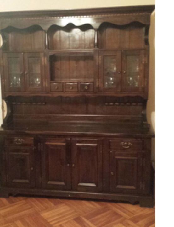 Bennington Pine Hutch~price drop for quick sell~