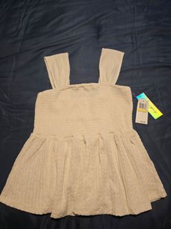 Macy's top, pearl color, size M