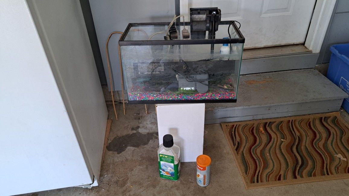 Fish Tank 40 Gal