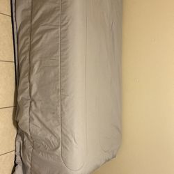 Vendo cama Individual Está casi nueva poco uso