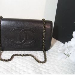 Authentic Chanel Wallet On Chain