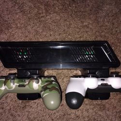 Qps4 Controllers Charging Station And Cooling Dock