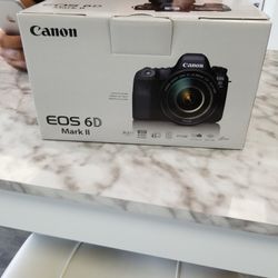 Canon EOS 6D Mark II 