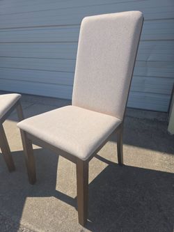 Wethersfield Latte/Walnut Dining Chair