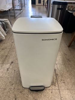 SONGMICS 8-Gallon (30 L) Kitchen Trash Can Stainless Steel w/ Soft Close & Pedal - White