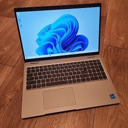 DELL LATITUDE 5520 | CORE I5-1145G7 | 256GB | 8GB RAM | Windows 11 Pro