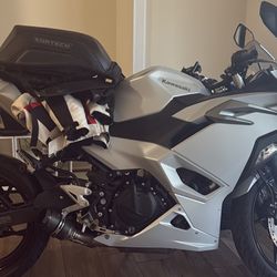 Kawasaki Ninja (contact info removed)