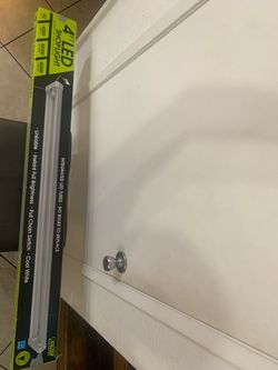 4ft LED SHOP LIGHT