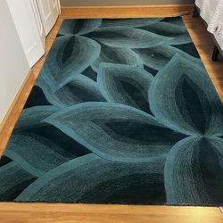 Wool Rug/Teal and black 5x8