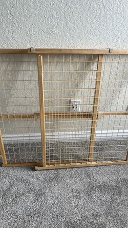 Wooden Wire Mesh Pet Gate Panel