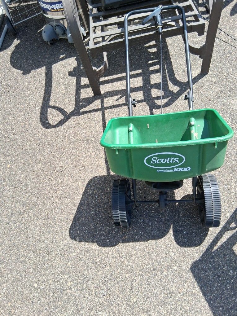 Scott's Spreader