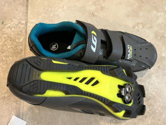 Clip On biking Shoes
