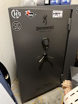 Browning Yukon Gold Safe