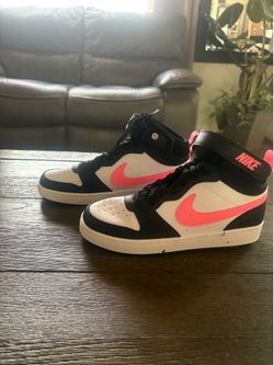 Court Borough Mid 2 GS Black White Pink