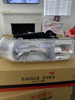 Chevy headlight lower passenger