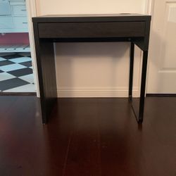 IKEA Micke Desk