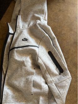 Grey nike tech size medium