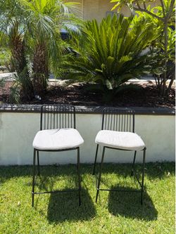 4 Bartop Metal Chairs