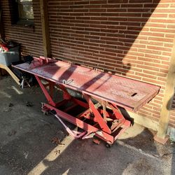 Hydraulic Motorcycle Lift and 2 Car Ramps 