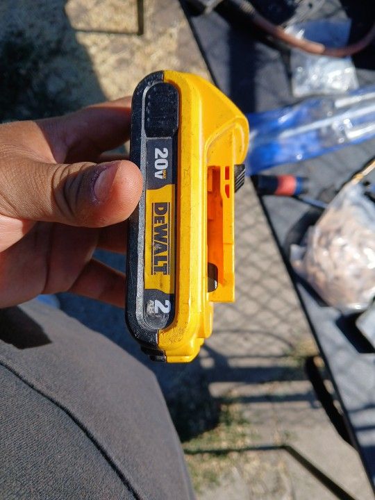 Dewalt Battery