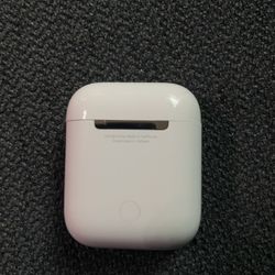 Apple AirPods First Generation 