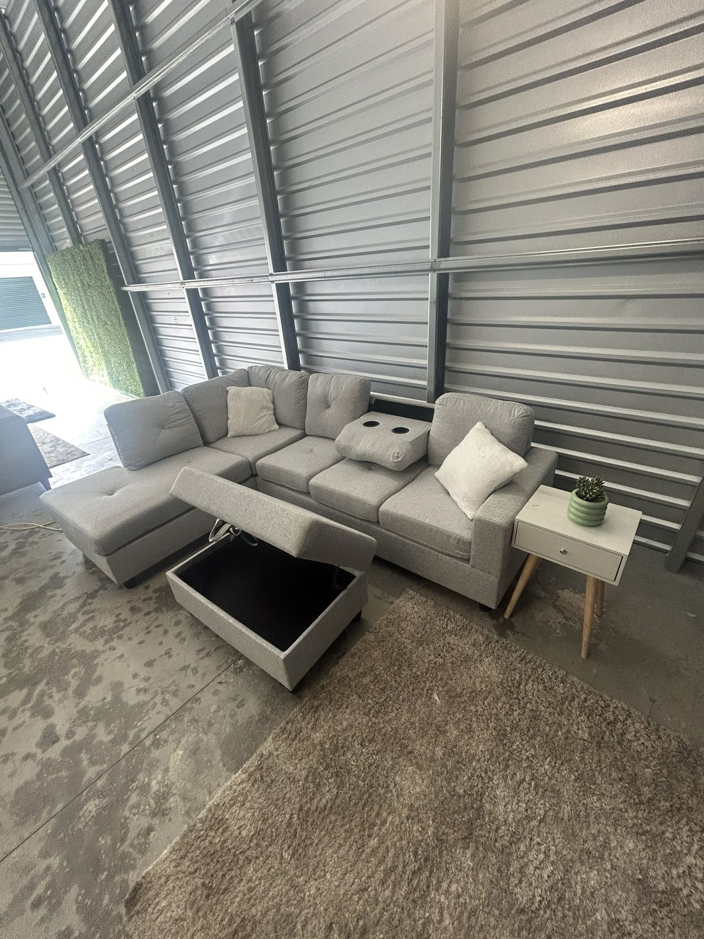 Brand New Sectional Sofa/ Couch (We Deliver)