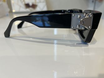 Louis Vuitton Black 'LV Match' Sunglasses