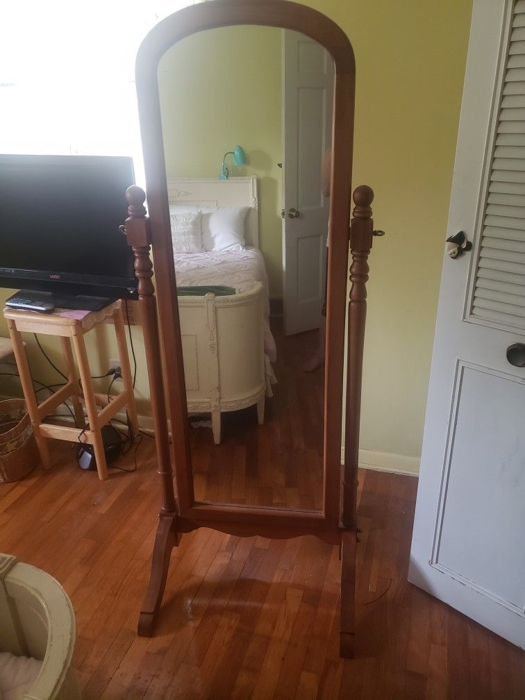 Beautiful Full Length Mirror
