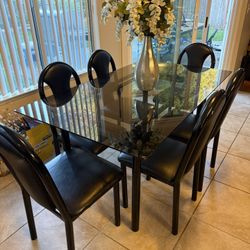 Glass Table With 6 Chairs 