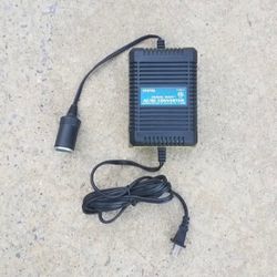Vector Travel Mate AC/DC Converter 