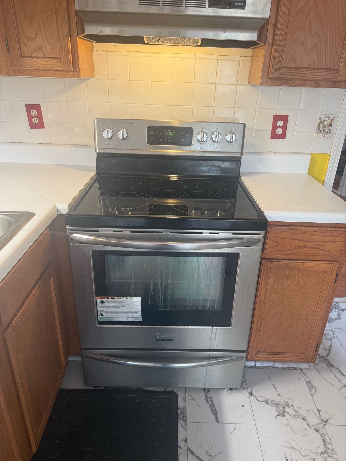 Frigidaire gallery, electric stove
