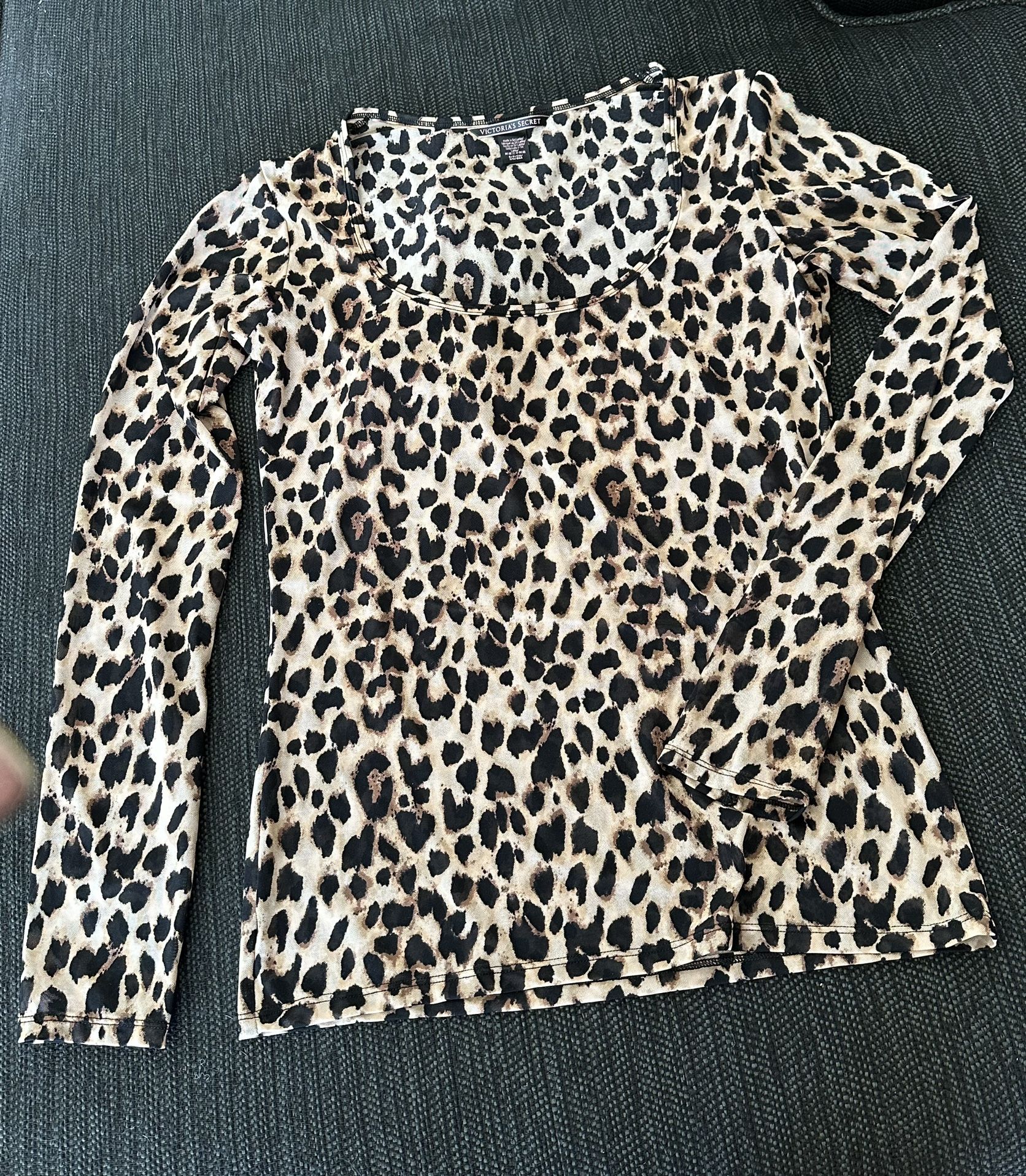Victoria’s Secret sheer Print Top  Size S/P
