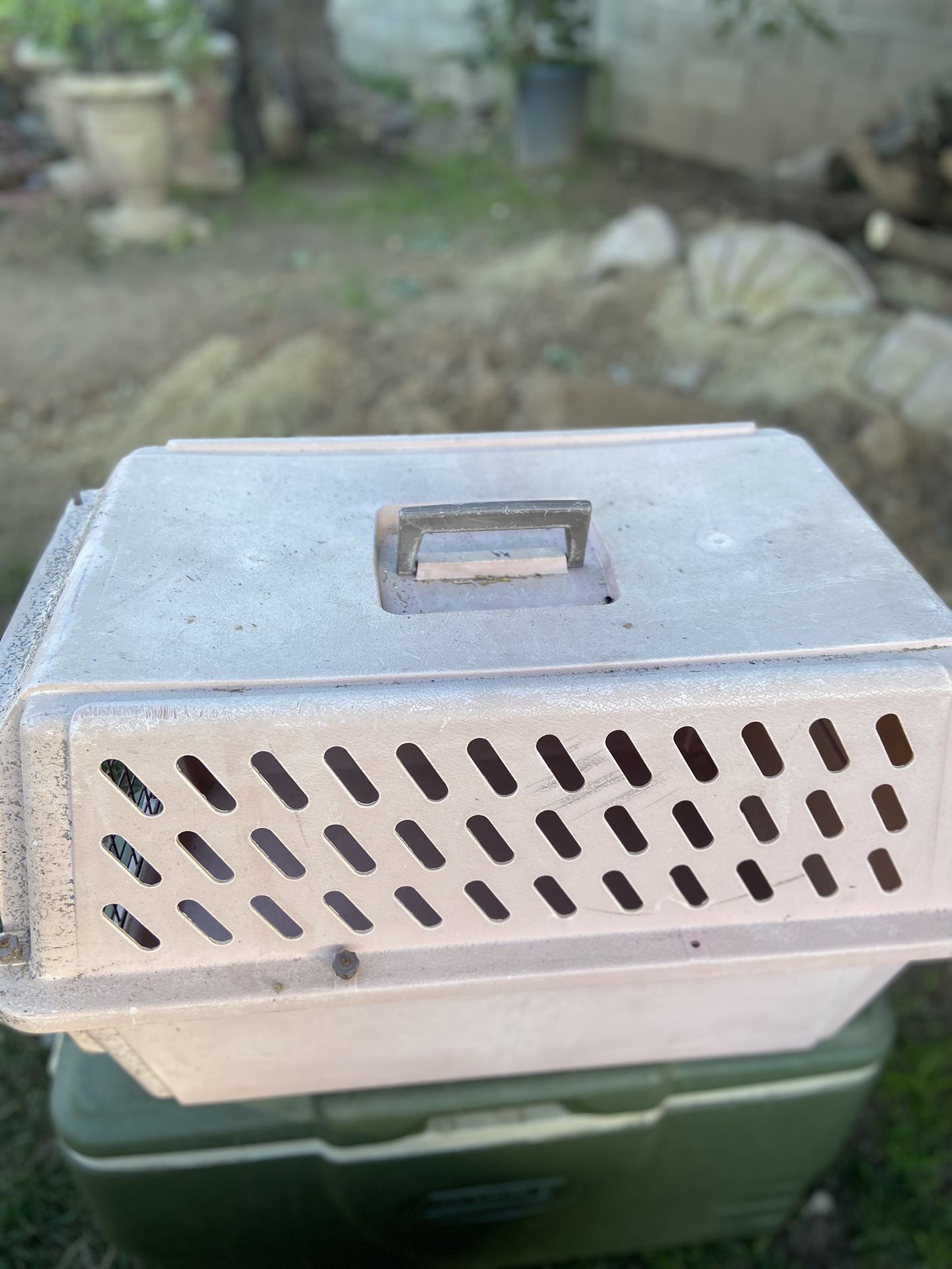 Dog Kennel Used But In Good Condition 