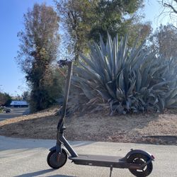 Electric scooter