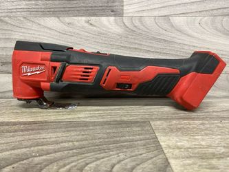 Milwaukee M18 2626-20 Oscillating Multi-Tool (A1D027913)