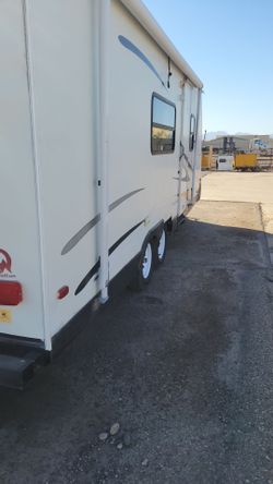 2004 26ft zepplin rv