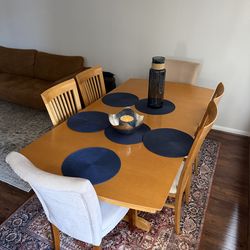 Juego de comedor 40x78 pulgadas, extensible, se puede poner de cuatro puestos, madera