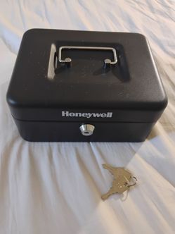 Honeywell Steel Cash Box with Keys