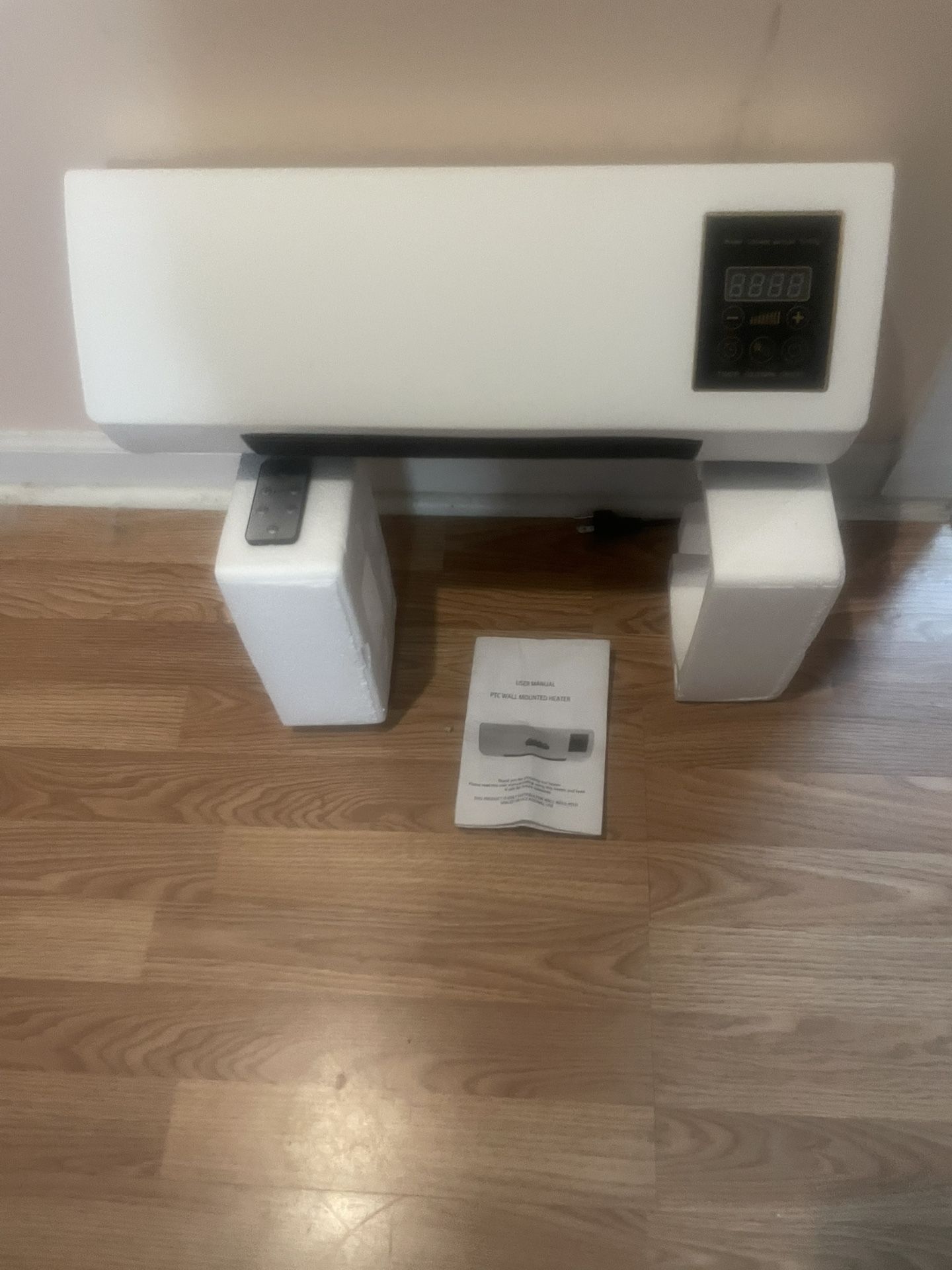 Brand New Wall Heater With Remote Control 