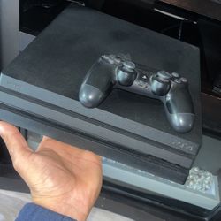 Play Station 4 With Controller.
