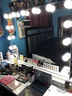 Hollywood Style Vanity Mirror