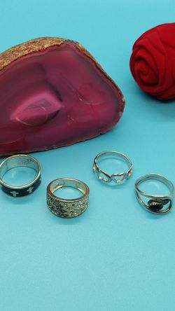 .925 Sterling silver lot of rings