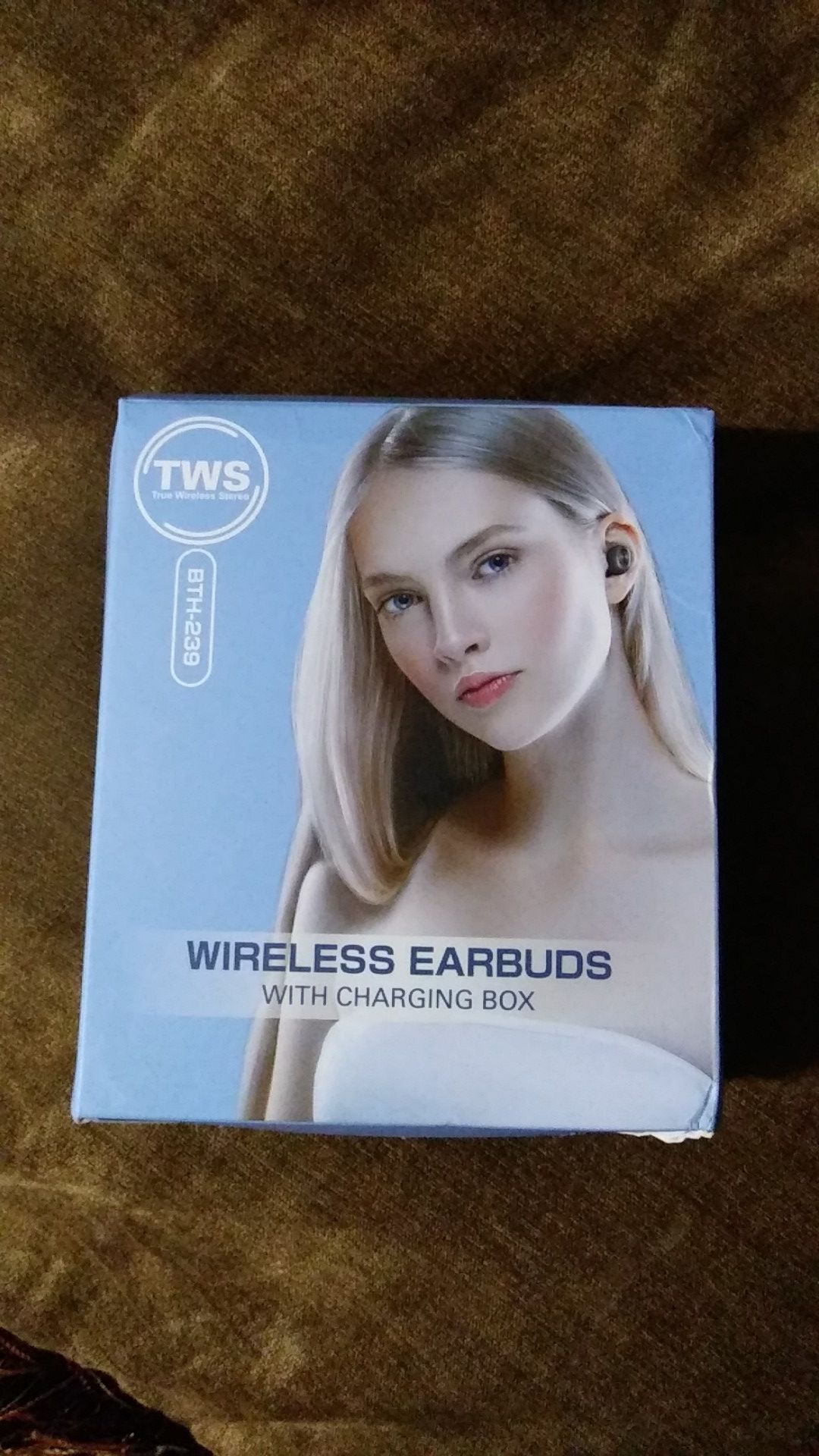 Wireless earbuds