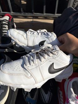 Softball cleats size 6