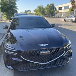 2023 Genesis G70 Prestige  