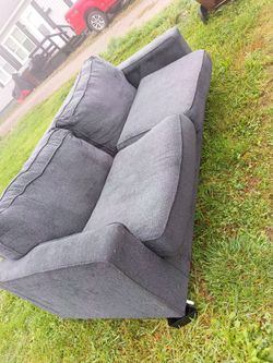 FREE COUCH