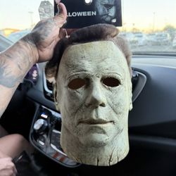 Michael Myers mask