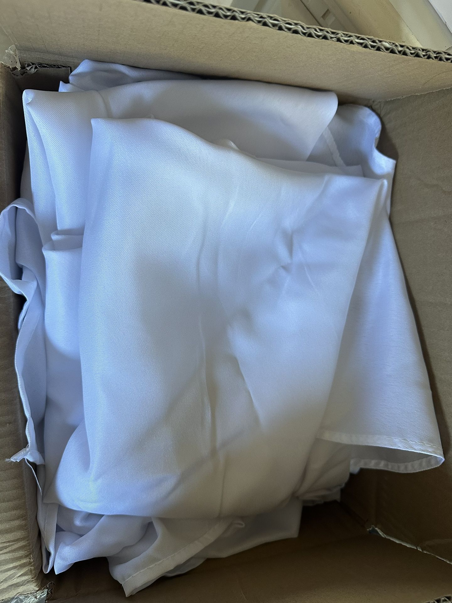 Circular And Rectangular Table Cloths 